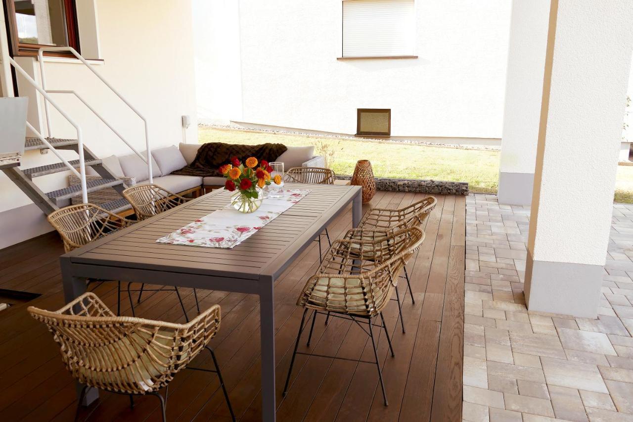 Momberg-Lodge Oberthal ภายนอก รูปภาพ